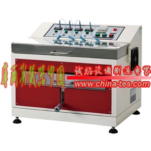 HY-762CWMAESER 皮革動(dòng)態(tài)防水試驗(yàn)機(jī)：產(chǎn)品說(shuō)明:測(cè)試方式采用潔凈的鋼珠置于材料內(nèi)裹，鋼珠本身之阻抗以及總和重量，都必須符合規(guī)定，在此條件下值測(cè)材料曲折防水滲透指數(shù)，采用ZUI新感應(yīng)元件及特殊設(shè)計(jì)，測(cè)試中只要材料內(nèi)裹被水滲透立即自動(dòng)停止計(jì)數(shù)或在-皮革動(dòng)態(tài)防水試驗(yàn)機(jī)